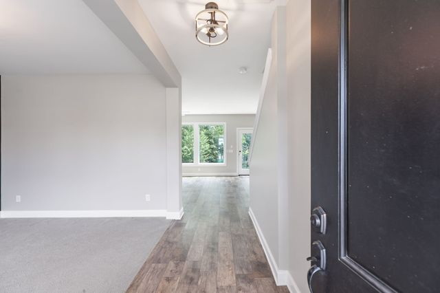 146 Newbury Dr, White House, TN 37188