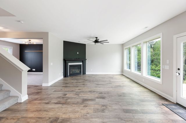 146 Newbury Dr, White House, TN 37188