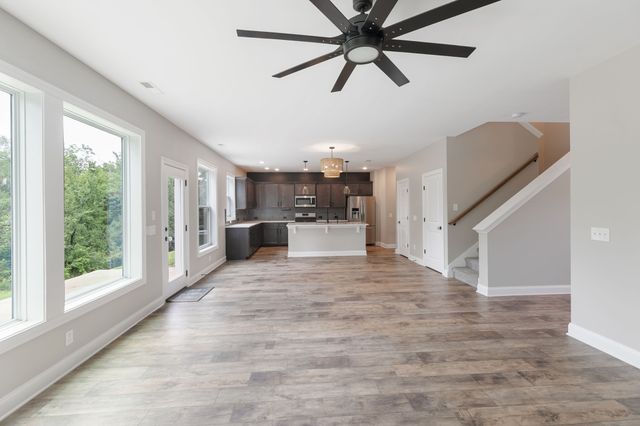 146 Newbury Dr, White House, TN 37188