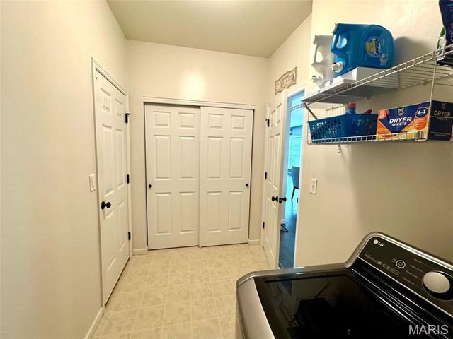 104 Forest Oaks Drive, Caseyville, IL 62232