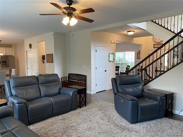 104 Forest Oaks Drive, Caseyville, IL 62232
