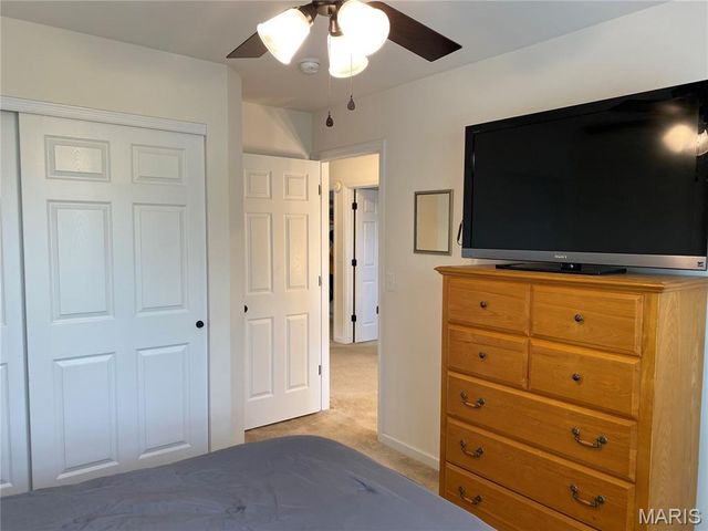 104 Forest Oaks Drive, Caseyville, IL 62232