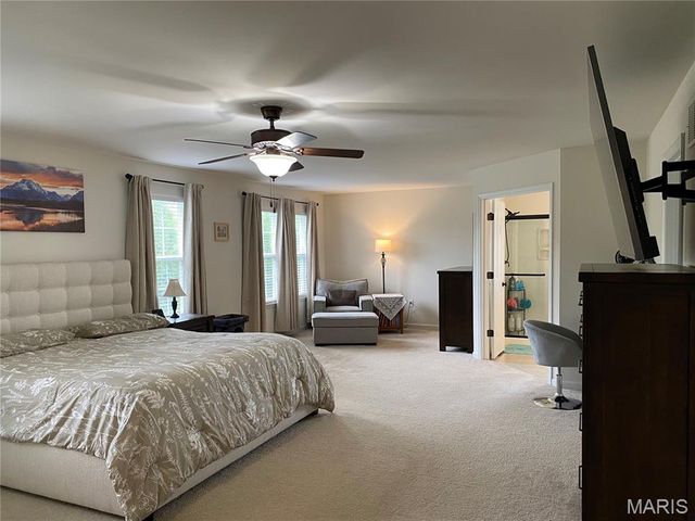 104 Forest Oaks Drive, Caseyville, IL 62232