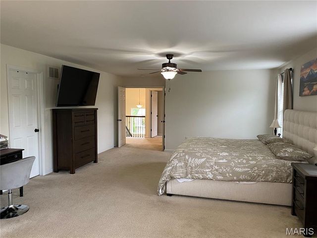 104 Forest Oaks Drive, Caseyville, IL 62232