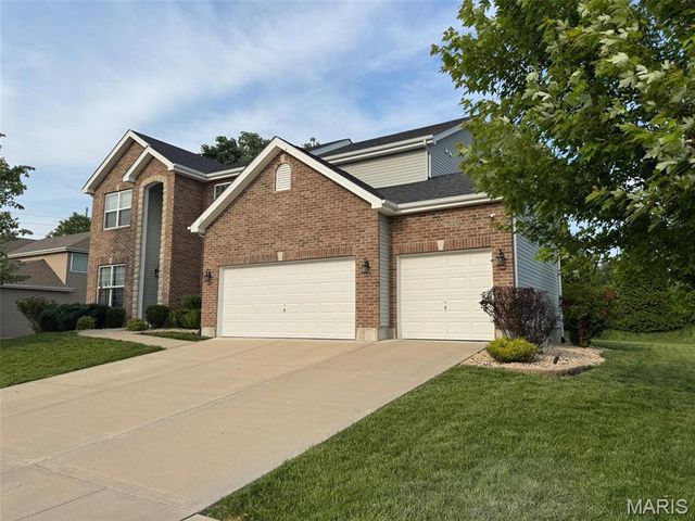 104 Forest Oaks Drive, Caseyville, IL 62232