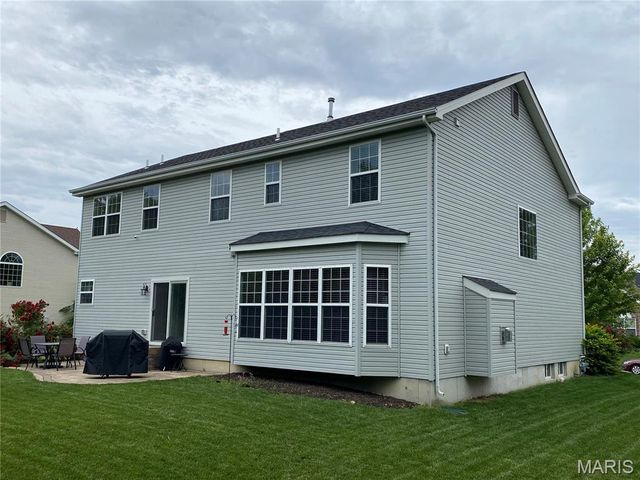 104 Forest Oaks Drive, Caseyville, IL 62232