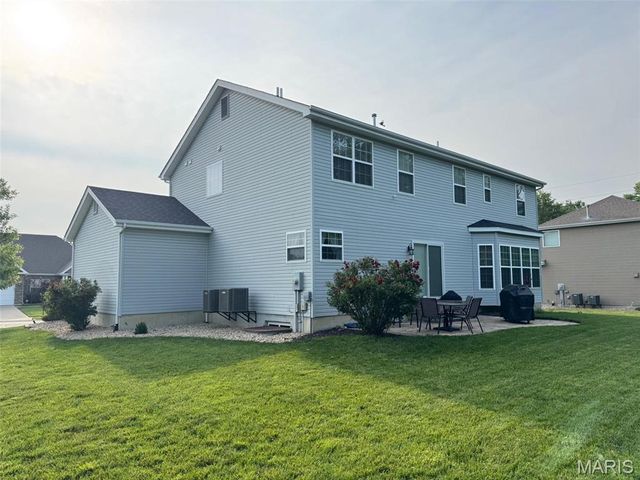 104 Forest Oaks Drive, Caseyville, IL 62232