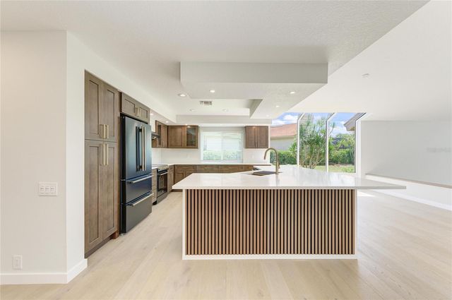 4268 LAS PALMAS WAY, Sarasota, FL 34238