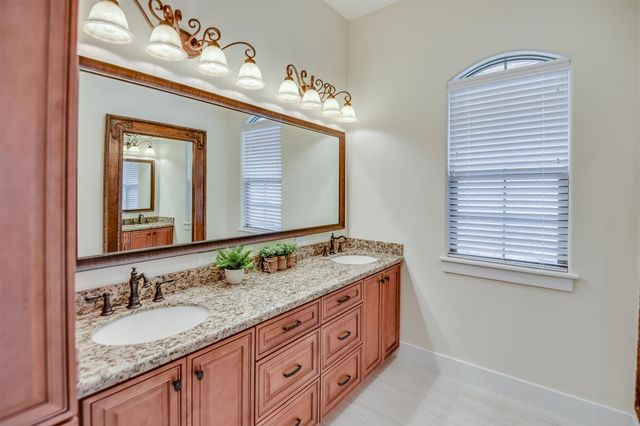 4108 S Texas Avenue, Bryan, TX 77802