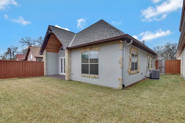 4108 S Texas Avenue, Bryan, TX 77802