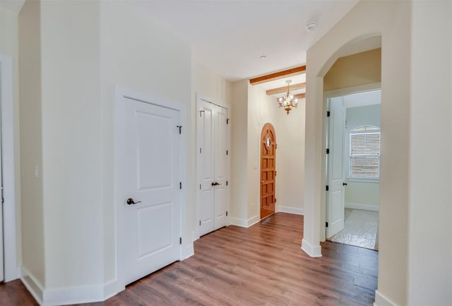 4108 S Texas Avenue, Bryan, TX 77802