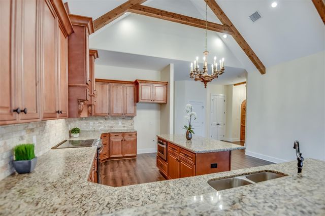 4108 S Texas Avenue, Bryan, TX 77802