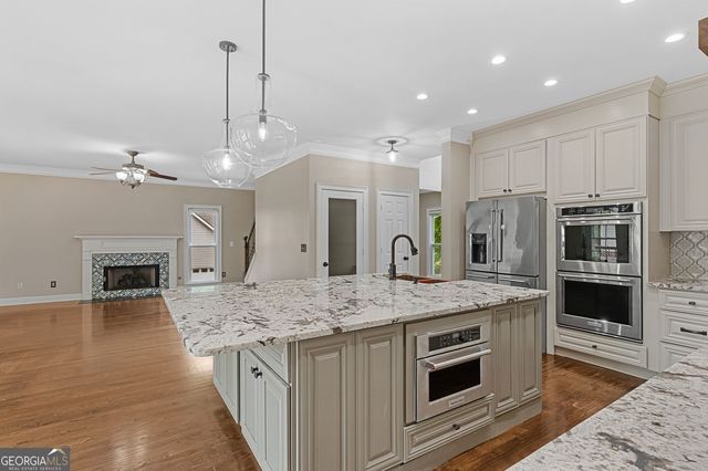 2426 Watercrest Terrace NW, Acworth, GA 30101