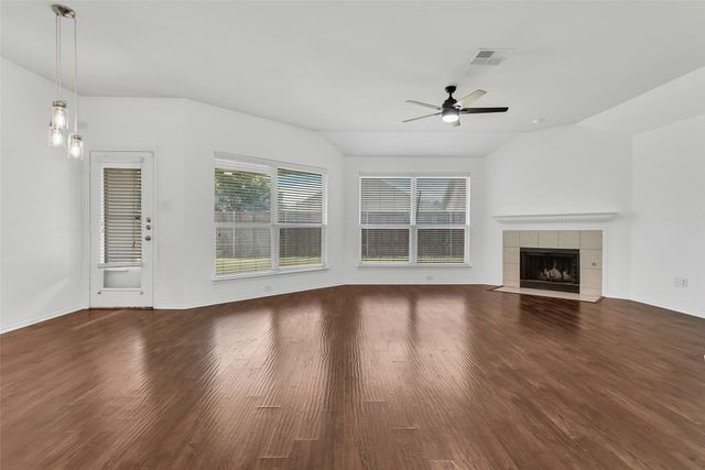 9721 Meadow Rue Drive, Mckinney, TX 75072