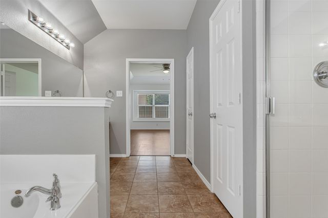 9721 Meadow Rue Drive, Mckinney, TX 75072