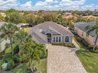9262 Palm Island CIR, North Fort Myers, FL 33903