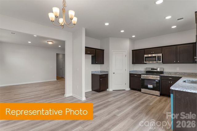 6424 Paw Creek Road, Charlotte, NC 28214
