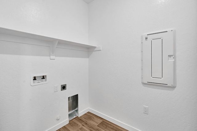 5963 W Laguna Avenue, Fresno, CA 93722