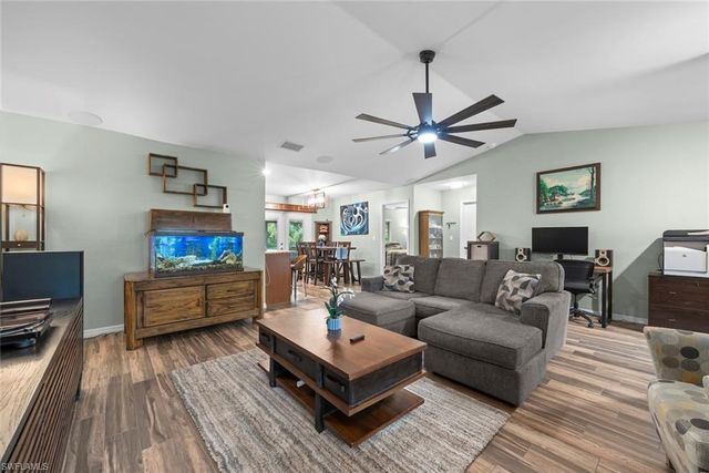 519 NW 26th PL, Cape Coral, FL 33993