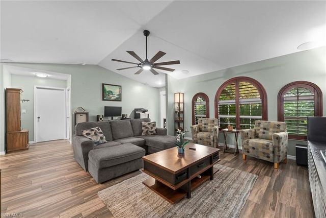 519 NW 26th PL, Cape Coral, FL 33993