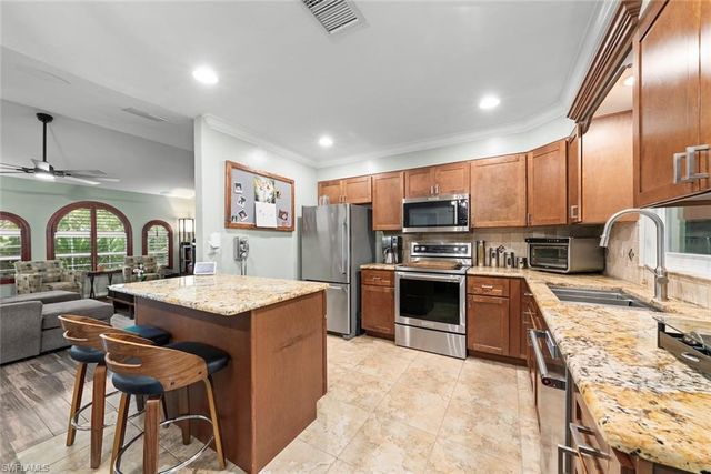 519 NW 26th PL, Cape Coral, FL 33993