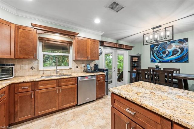 519 NW 26th PL, Cape Coral, FL 33993