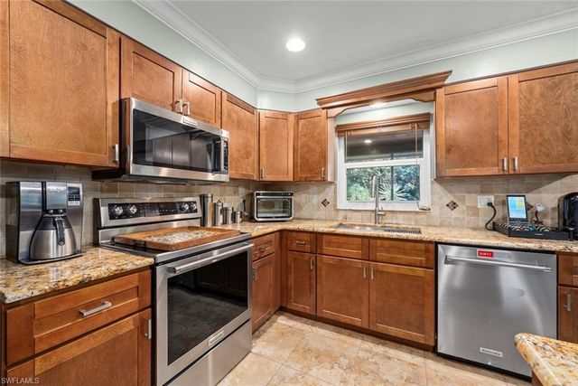 519 NW 26th PL, Cape Coral, FL 33993