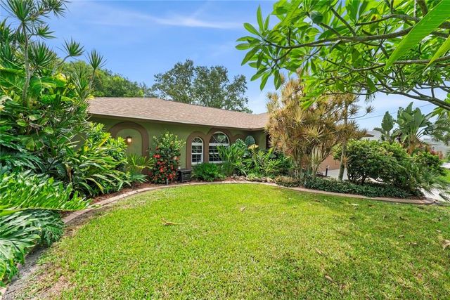 519 NW 26th PL, Cape Coral, FL 33993
