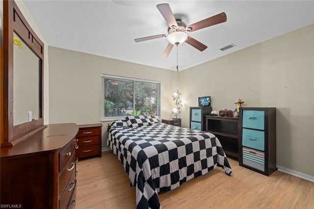519 NW 26th PL, Cape Coral, FL 33993