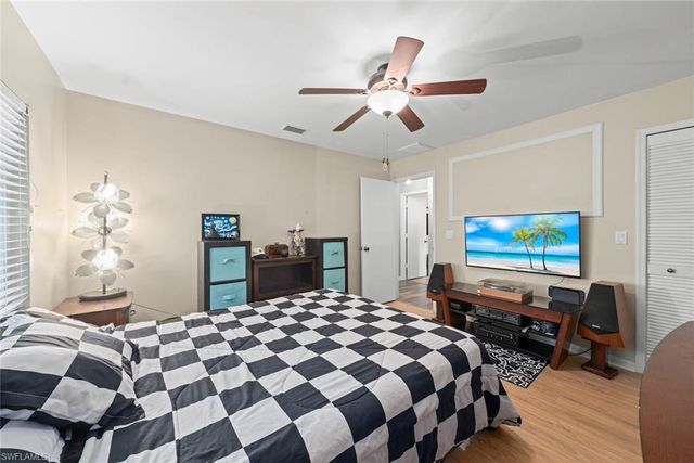 519 NW 26th PL, Cape Coral, FL 33993