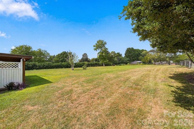 4273 Springs Road, Conover, NC 28613