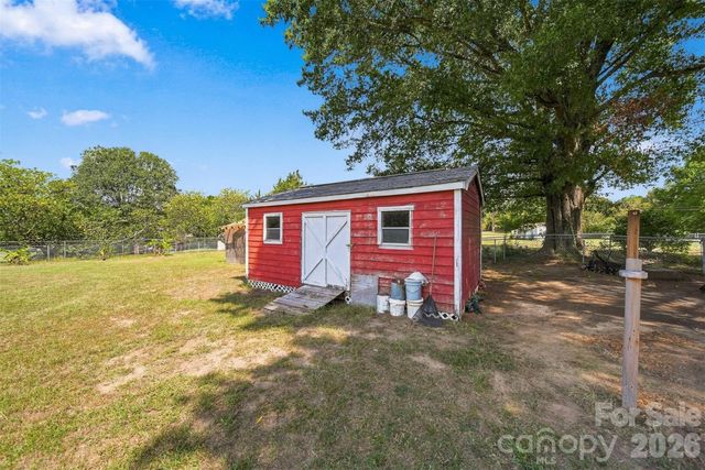 4273 Springs Road, Conover, NC 28613