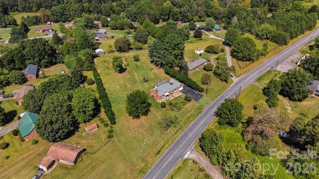4273 Springs Road, Conover, NC 28613