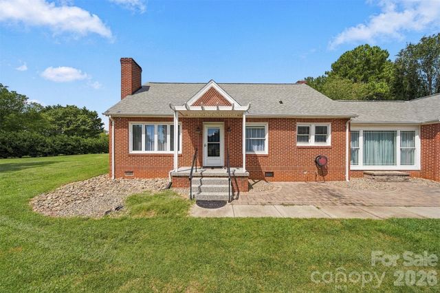 4273 Springs Road, Conover, NC 28613