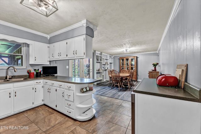 2451 Black Oak Rd, Jefferson City, TN 37760