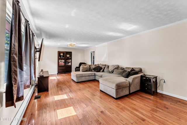 2451 Black Oak Rd, Jefferson City, TN 37760