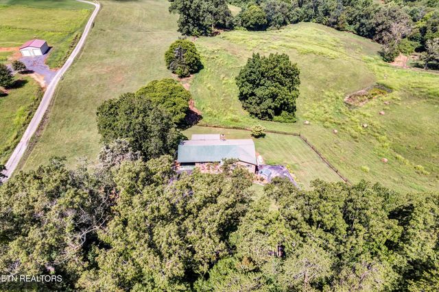 2451 Black Oak Rd, Jefferson City, TN 37760