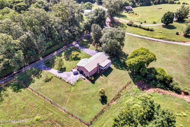 2451 Black Oak Rd, Jefferson City, TN 37760