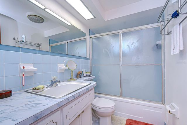 2128 SHANNON DRIVE, Holiday, FL 34690