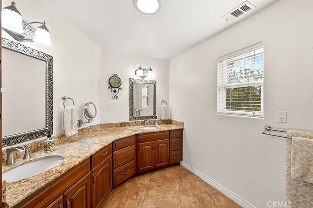 40340 Calle Torcida, Temecula, CA 92591