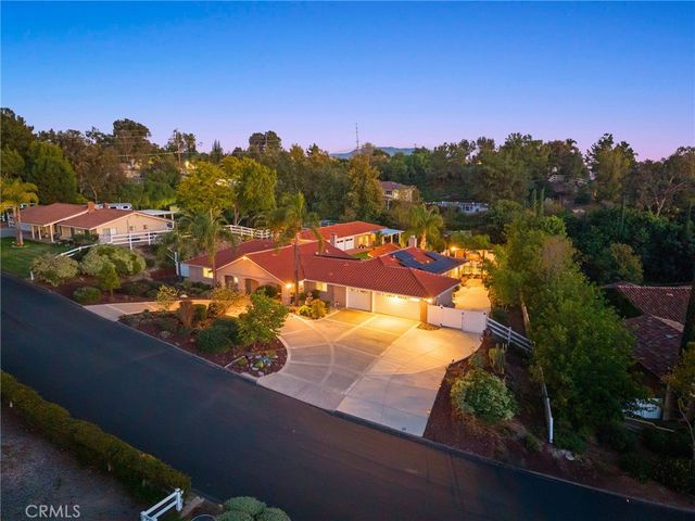 40340 Calle Torcida, Temecula, CA 92591