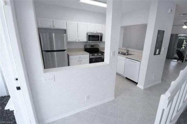 8287 Pacific Beach DR, Fort Myers, FL 33966