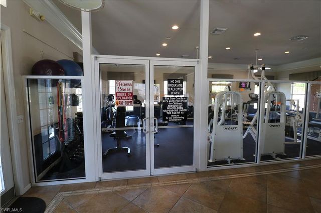 8287 Pacific Beach DR, Fort Myers, FL 33966