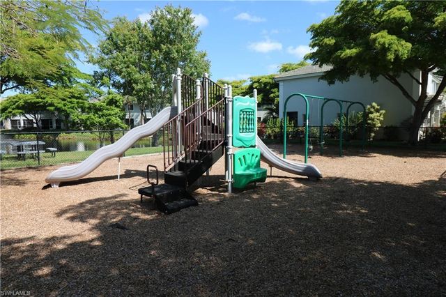 8287 Pacific Beach DR, Fort Myers, FL 33966