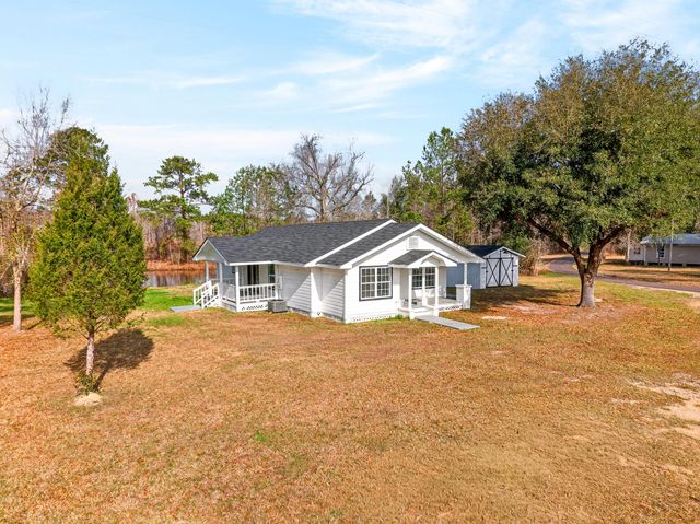 3 Jimmy Reyer Rd., Poplarville, MS 39470