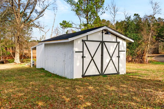 3 Jimmy Reyer Rd., Poplarville, MS 39470