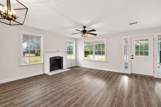 3 Jimmy Reyer Rd., Poplarville, MS 39470