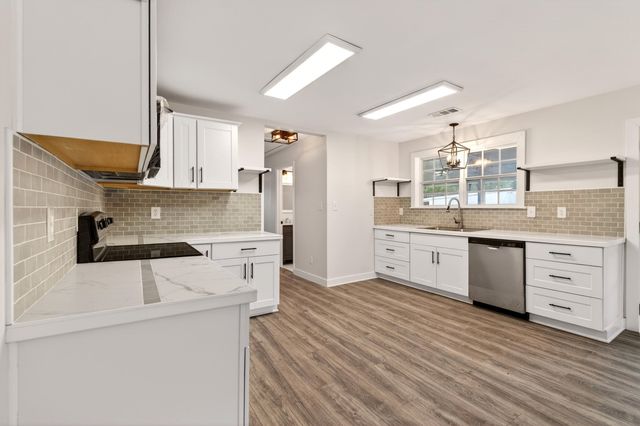 3 Jimmy Reyer Rd., Poplarville, MS 39470