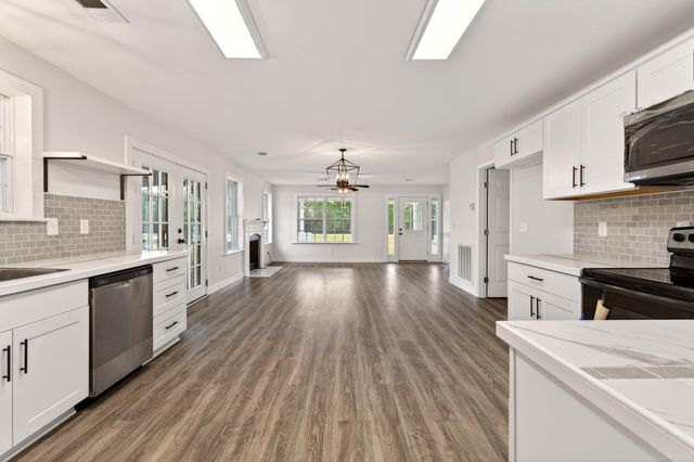 3 Jimmy Reyer Rd., Poplarville, MS 39470