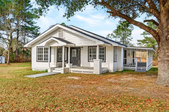 3 Jimmy Reyer Rd., Poplarville, MS 39470